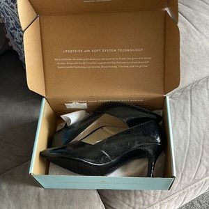 Life strife heels black size 8